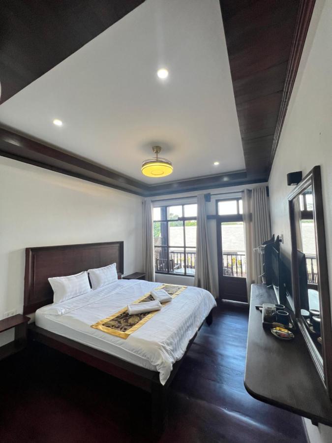 Namkhan Riverside Hotel Luang Prabang Exterior photo